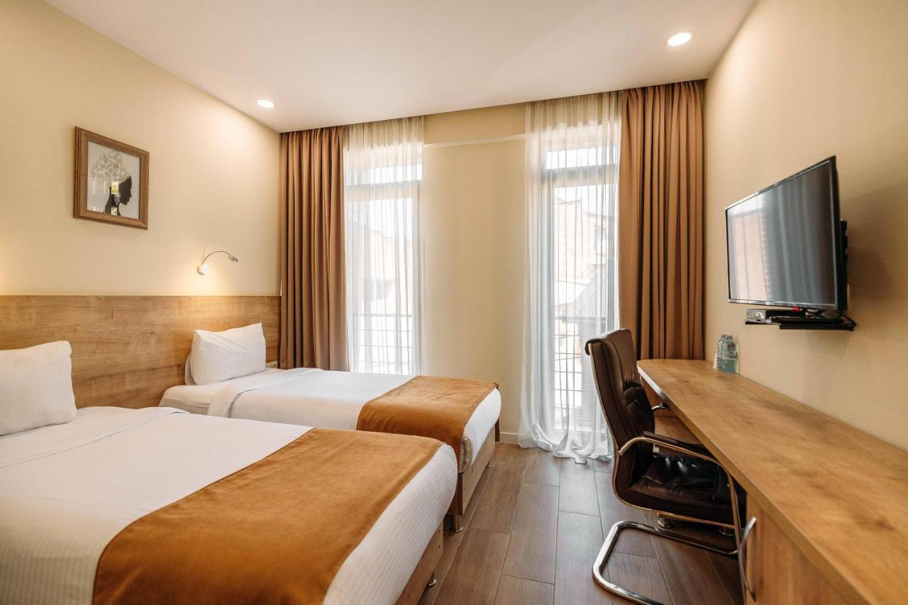 Atrium Boutique 4*