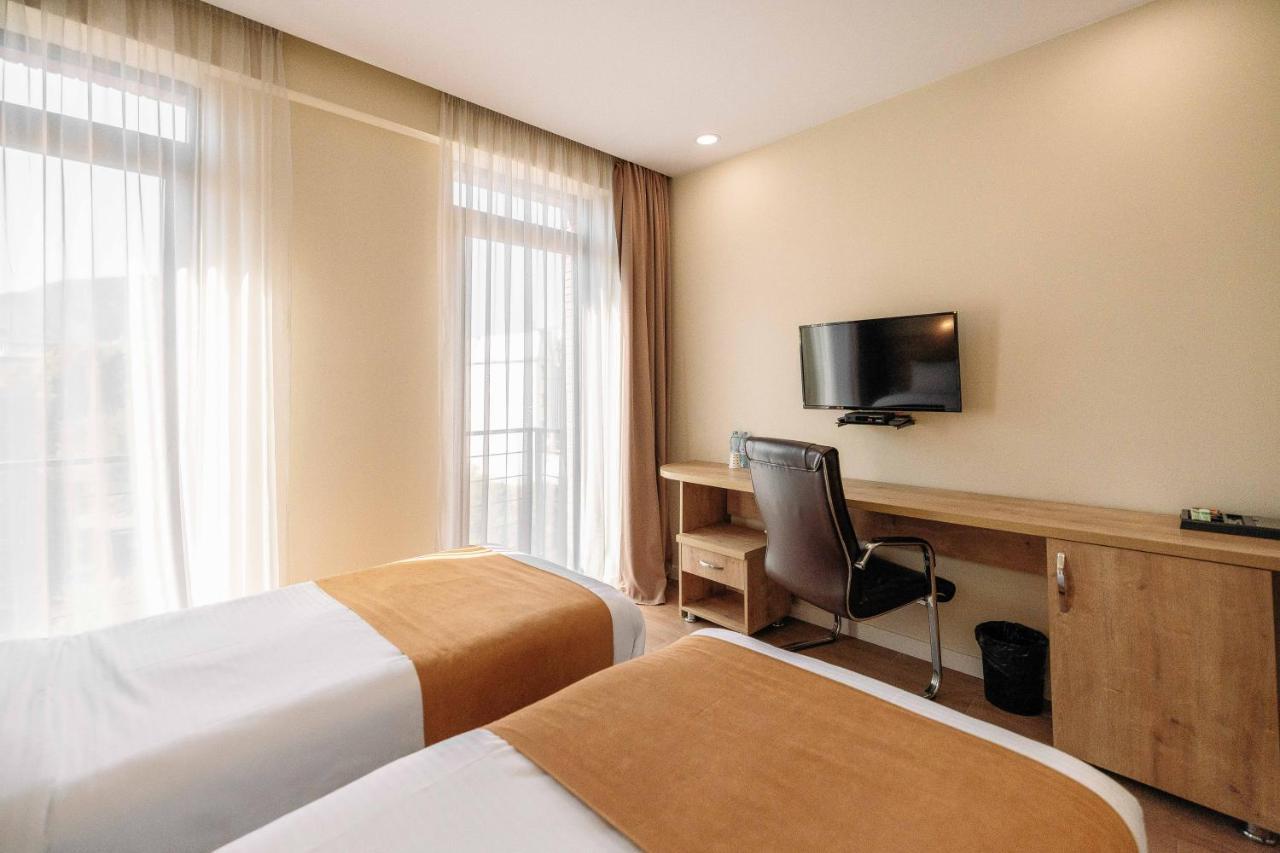 Atrium Boutique מלון 4*