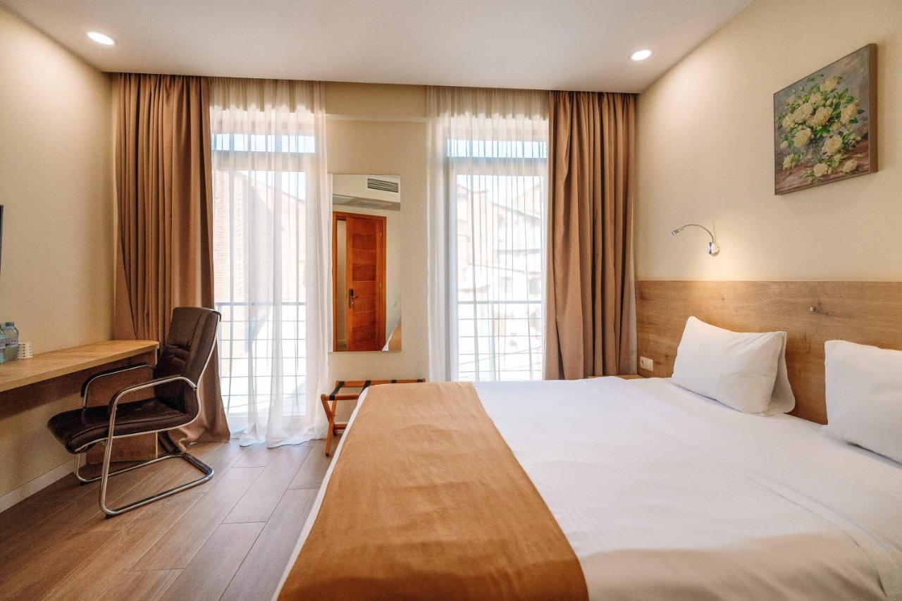 Atrium Boutique 4*