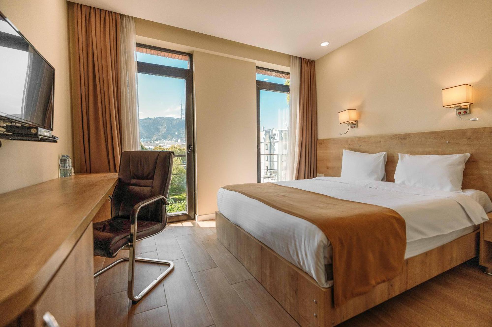 Atrium Boutique 4*