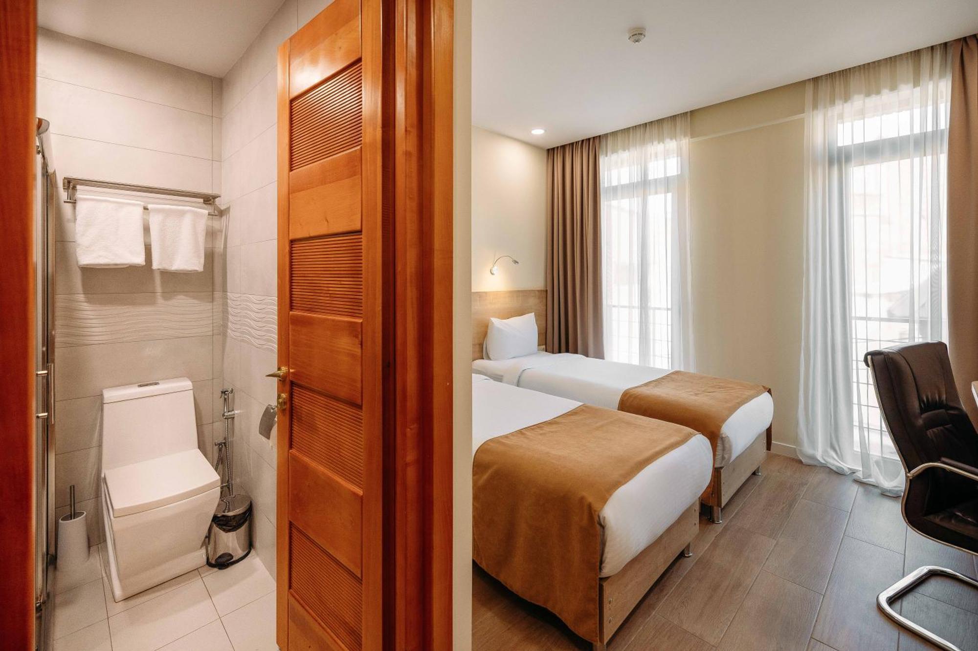Atrium Boutique מלון 4*