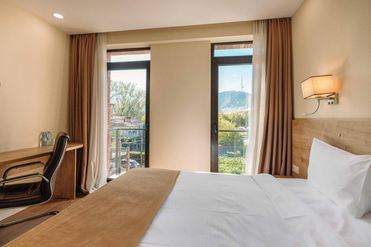 Hotel Atrium Boutique 4*
